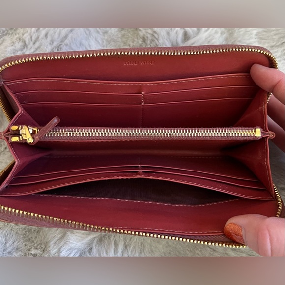 Miu Miu Zippered Wallet - Picture 3 of 6